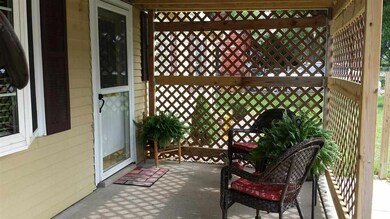 7419 Cedar St, Davenport, IA 52806 - photo 2