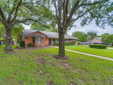 904 Highland Dr, Cleburne, TX 76033 - photo 5