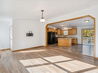 2207 231st St, Muscatine, IA 52761 - photo 7