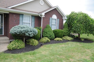 157 Aulbern Dr W, Mount Washington, KY 40047 - photo 2