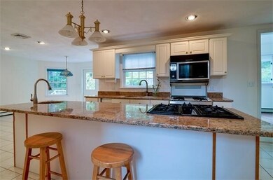 135 Overlook Dr, Holliston, MA 01746 - photo 4