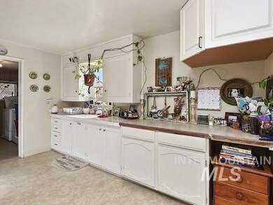 624 S Chestnut St, Nampa, ID 83686 - photo 7