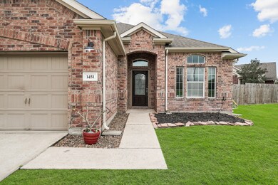 1451 Barras St, Alvin, TX 77511 - photo 3