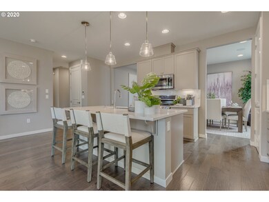 1566 N Spruce St, Canby, OR 97013 - photo 3