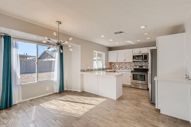 6-510576313-09 Dining Room