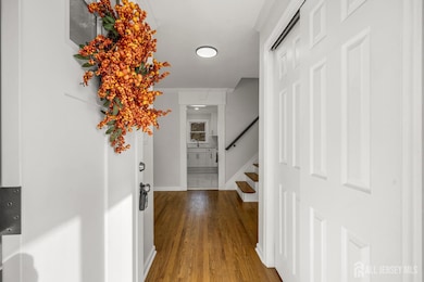 33 Larchmont Rd, Edison, NJ 08837 - photo 4