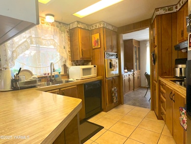 A Kitchen with ALL you need