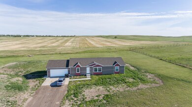 14971 Cochise St, Williston, ND 58801 - photo 3