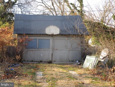 310 Billings Ave, Paulsboro, NJ 08066 - photo 6