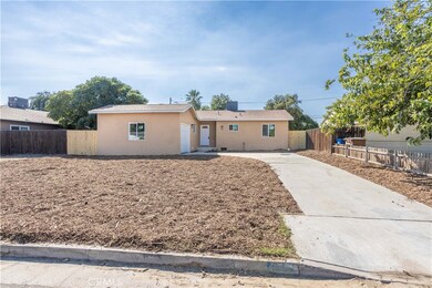 613 Middlefield St, Bakersfield, CA 93309 - photo 2