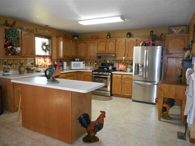 415 Jeri Ct, New Carlisle, IN 46552 - photo 2