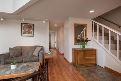 2151 NW Hill St unit 5, Bend, OR 97701 - photo 4