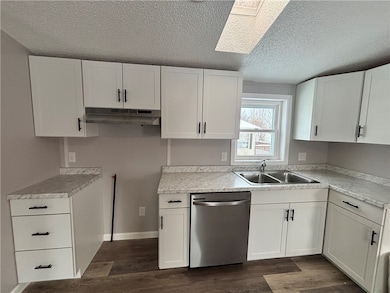 230 Crabapple Dr, Canandaigua, NY 14424 - photo 2