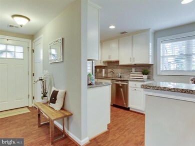 1480 Lowell Ct, Crofton, MD 21114 - photo 4