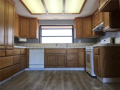 12605 Spring Valley Pkwy, Victorville, CA 92395 - photo 4