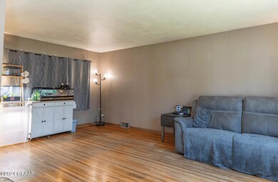 1226 S 9th St, Grand Forks, ND 58201 - photo 5