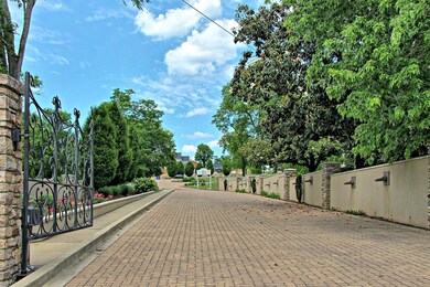 705 Halcyon Way, Columbia, TN 38401 - photo 2