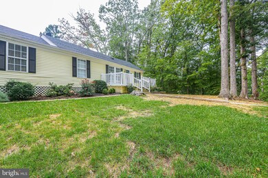 3903 Oakdale Cir, Triangle, VA 22172 - photo 2