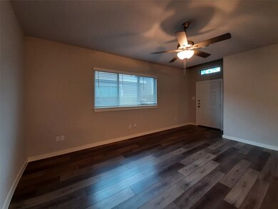 9724 Grosbeak Ln, Magnolia, TX 77354 - photo 4