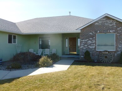 house front entry.JPG