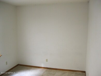 4341 Melissa Ct W, Jacksonville, FL 32210 - photo 5