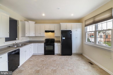 16 Karendale Ct, Windsor Mill, MD 21244 - photo 4