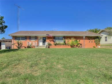 1530 N Oklahoma Ave, Shawnee, OK 74804 - photo 2