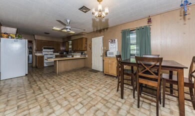 1250 Clifford Ave, Eunice, LA 70535 - photo 7