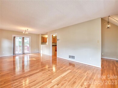 103 Meadow Lake Rd, Asheville, NC 28803 - photo 5