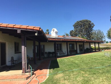 401 Wilshire Rd, Oceanside, CA 92057 - photo 3