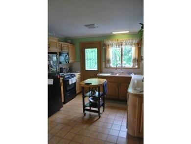 30 Patterson St, Barre, VT 05641 - photo 3