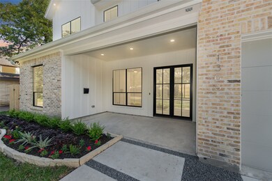 1305 Overhill St, Houston, TX 77018 - photo 3