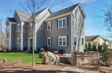 81 Vine St, Lexington, MA 02420 - photo 3