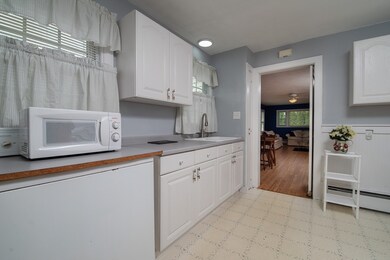 648 Chapin St, Ludlow, MA 01056 - photo 5