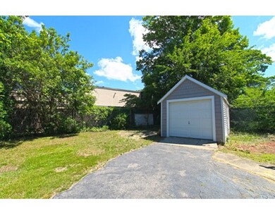 91 Gardner St, West Roxbury, MA 02132 - photo 2