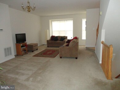 14281 Legend Glen Ct, Gainesville, VA 20155 - photo 7