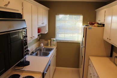 #4 KITCHEN