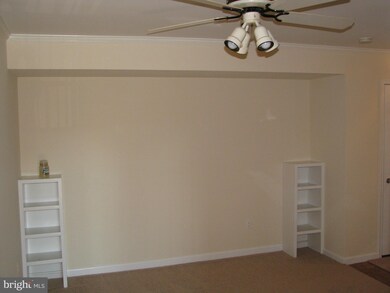 509 Florida Ave unit 101, Herndon, VA 20170 - photo 5