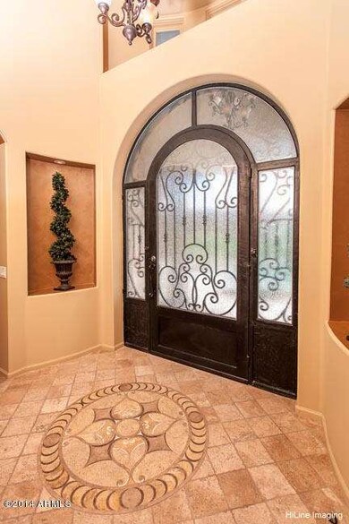 711 Germann - Foyer