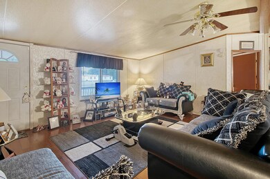 54-web-or-mls-CREM_345 Rodeo_041