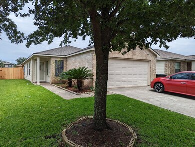 8723 Spurflower Path Ln, Houston, TX 77075 - photo 2