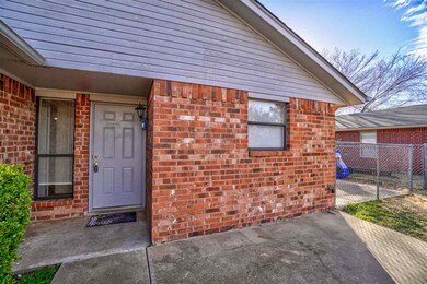 208 E F Ave, Cache, OK 73527 - photo 3