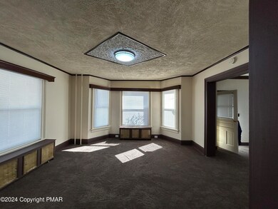 205 N 6th St unit 205A, Stroudsburg, PA 18360 - photo 5