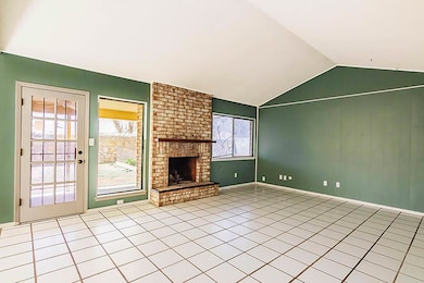 1527 Charles Owens Dr, El Paso, TX 79936 - photo 5