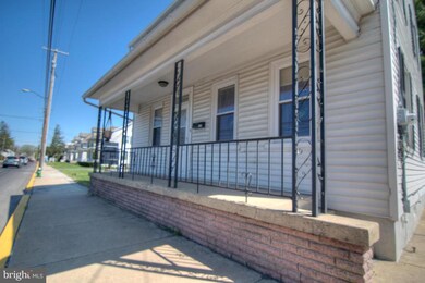 332 E Main St, New Holland, PA 17557 - photo 2