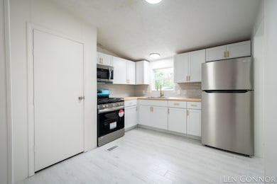 8-web-or-mls-7975-becker-st-ne