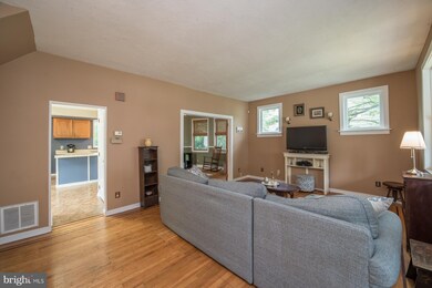 3107 Chesley Ave, Parkville, MD 21234 - photo 6