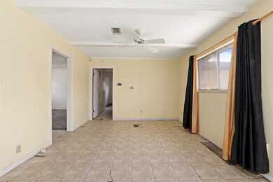 1043 Helms Rd, Houston, TX 77088 - photo 6