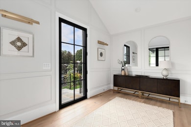 1446 Cola Dr, McLean, VA 22101 - photo 3