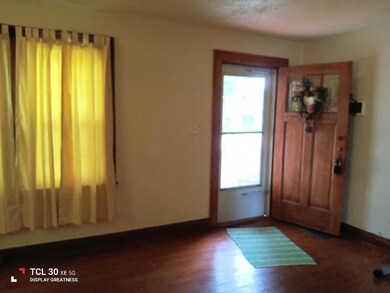 21 Baldwin Ave, Waukegan, IL 60085 - photo 4